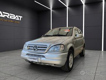 MERCEDES Classe M (W163) ML 270 turbodiesel...