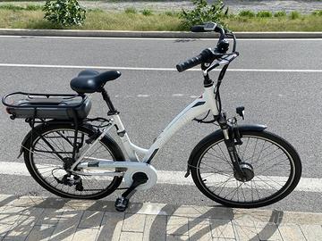 BICI ELETTRICA BENELLI