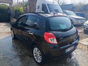 Renault Clio anno 2006