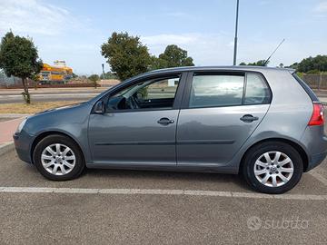 VOLKSWAGEN Golf 5ª serie - 2006