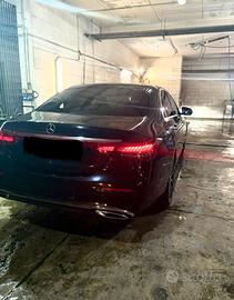 MERCEDES classe E220d -