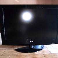 TV LG 32' pollici.