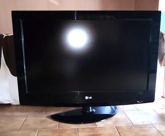 TV LG 32' pollici.