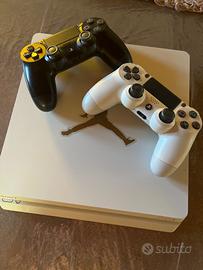 Ps4 + 2 controller + 3 giochi