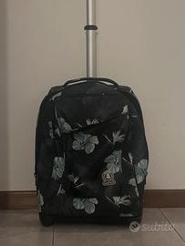 Zaino Invicta con fiori