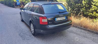 AUDI A4 2ª serie - 2001