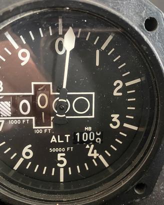 Altimetro aeronautico