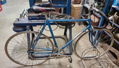 bici da strada restaurata