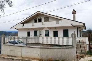 PORZIONE DI BIFAMILIARE A ALATRI