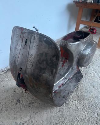 Vespa 50 Special 1982 da restaurare
