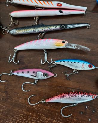 Lotto pesca spinning e mangianze