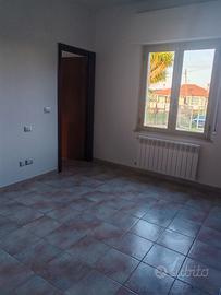 Casa singola con mq. 12000 di terreno