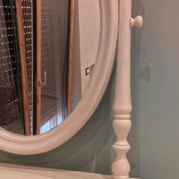 Consolle da appoggio con specchio e cassetti