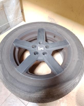 Cerchi con gomme invernali usati poco Alfa Fiat