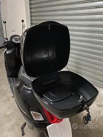 Vespa GTS 300ie (2012)