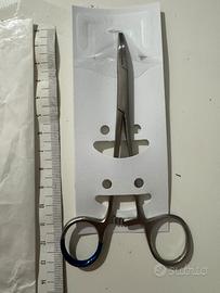 Pinza kelly curva