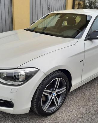 BMW serie 1 - 116i 5p Sport ! PROBLEMI AL MOTORE !