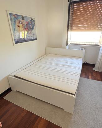 Letto matrimoniale IKEA