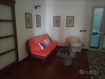 Divano letto una piazza è mezzo prezzo 100€