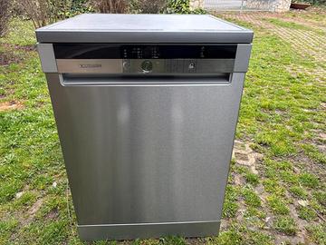 lavastoviglie Grunding da incasso 14 coperti