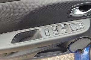 Comando vetri ant sx RENAULT CLIO del 2017