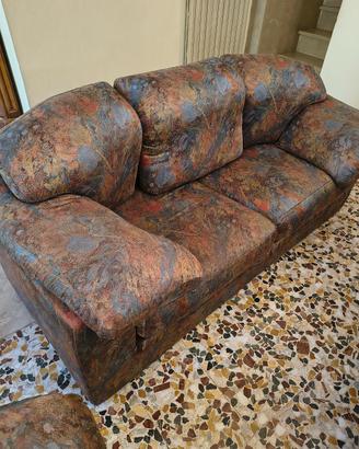 Divano e due poltrone 