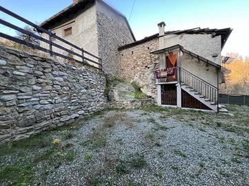 CASA SEMINDIPENDENTE A COAZZE