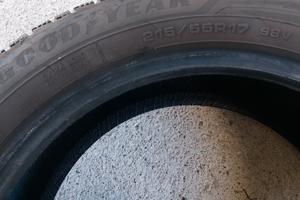 Gomme invernali 215 55 R17 Good Year DOT 2024