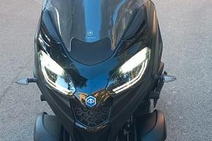 Piaggio MP3 310 HPE Sport (2025) - Pari al nuovo