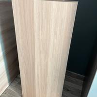 Mobiletto da bagno con ripiani in vetro