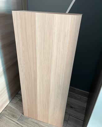 Mobiletto da bagno con ripiani in vetro