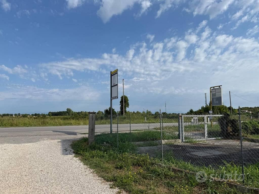Terreno di 10000 m² a Venezia - Vista 3