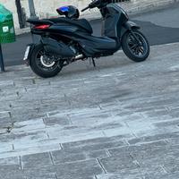 Beverly 400 HPE (S ABS-ASR)