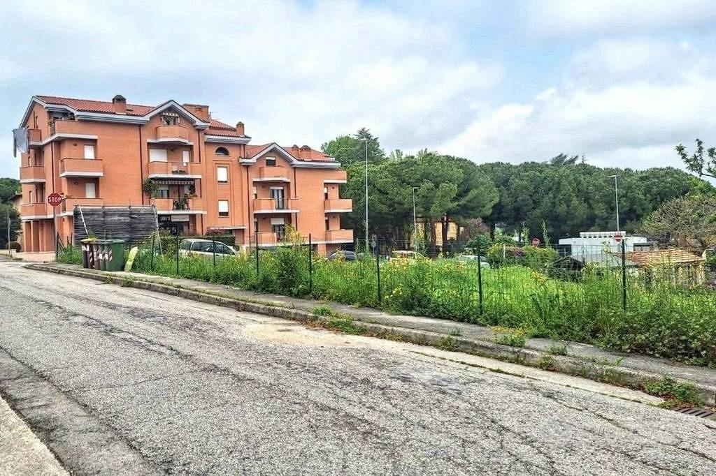 Immobile in asta di 2590 m² a Appignano - Vista 2
