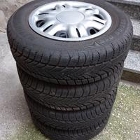 PNEUMATICI GOMME ANTINEVE COMPLETE DI  CERCHI