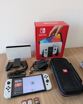 Nintendo Switch OLED + giochi e accessori