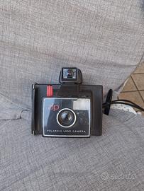macchina fotografica polaroid