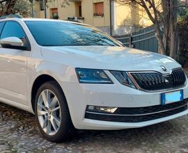 SKODA Octavia 1.4 TSI DSG Wagon Executive G-Tec