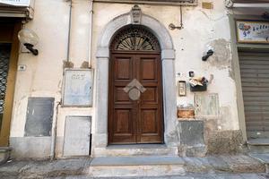 3 LOCALI A LASTRA A SIGNA