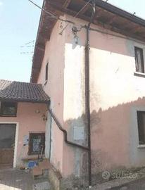 Immobile in asta di 125 m² con 3 locali a Tavernol