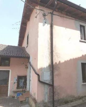Immobile in asta di 125 m² con 3 locali a Tavernol