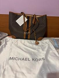 Borsa Grande Michael Kors