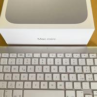 Mac Mini M2 nuovo tastiera Apple