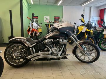 Harley-davidson FXCWC Softail Rocker TUA CON FORMU