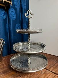 Alzata a 3 livelli da portata vintage in ottone ar