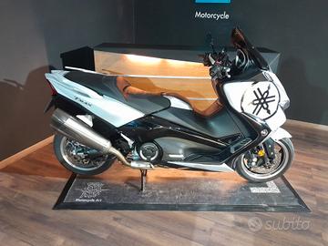 Yamaha T Max 530 DX