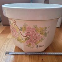 Vaso bianco con fiori