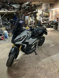 Xadv 750