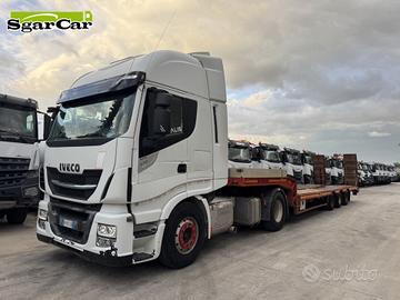 Iveco Stralis 510 con semirimorchio De Angelis 13,