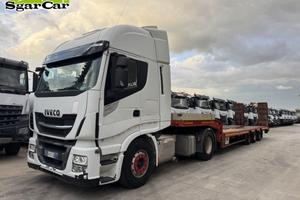 Iveco Stralis 510 con semirimorchio De Angelis 13,